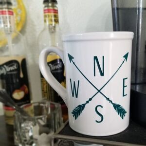 Handcrafted Deep Etched‎ Tall Ceramic Mug Arrows North East South West 16oz